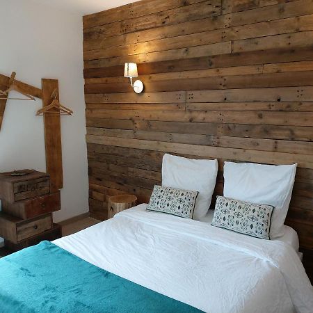 Les Marguerites Bed & Breakfast Champdolent Luaran gambar